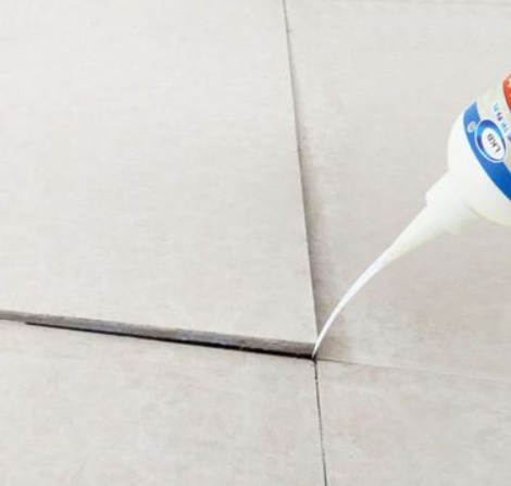 乐业瓷砖空鼓维修公司分享卫生间瓷砖脱落的原因可能有以下几点